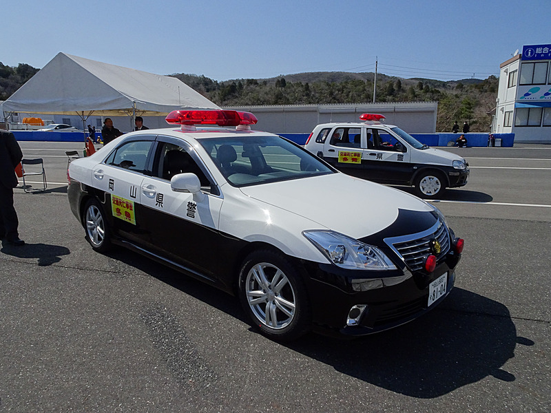 トヨタ クラウンベースのパトカー