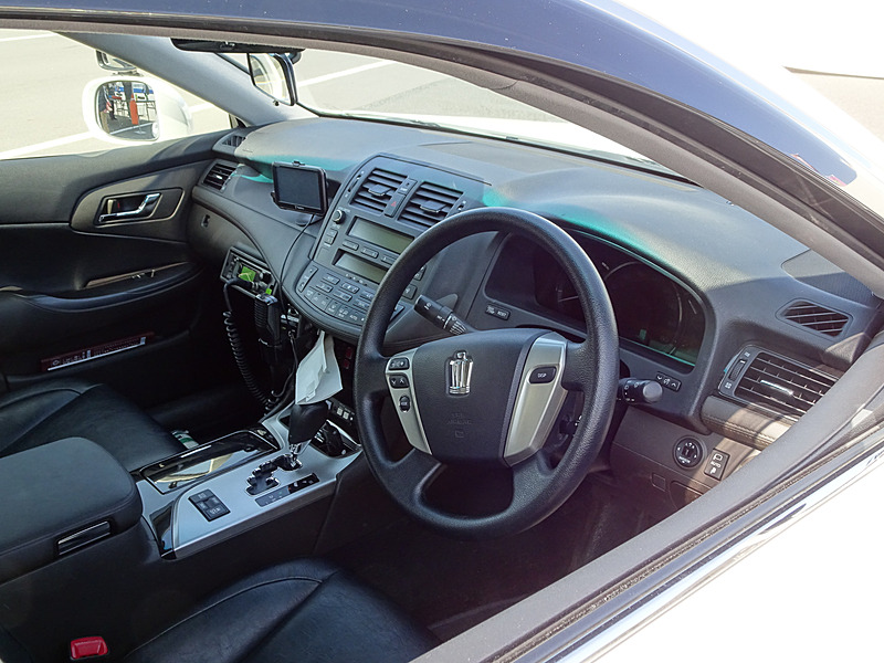 トヨタ クラウンベースのパトカー