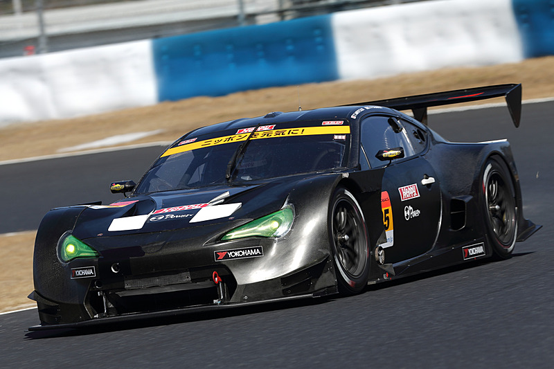 25号車 HOPPY 86 MC（松井孝允/坪井翔/近藤翼組、YH）