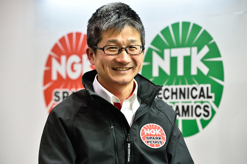 セミナーで解説を担当したのは日本特殊陶業 自動車営業本部 市販技術サービス部 2課 課長 副主管の所慎司氏