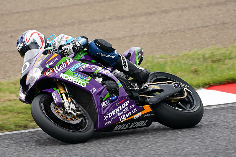 Kawasaki ZX10RR（写真は2017年参戦マシン）（C）khara