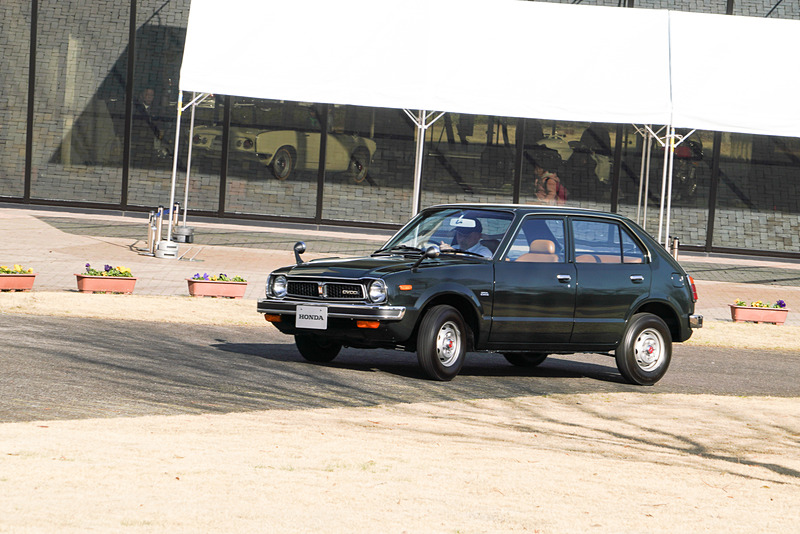 シビック CVCCのデモンストレーション走行