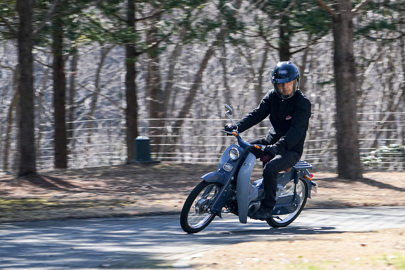 スーパーカブ C100のデモンストレーション走行