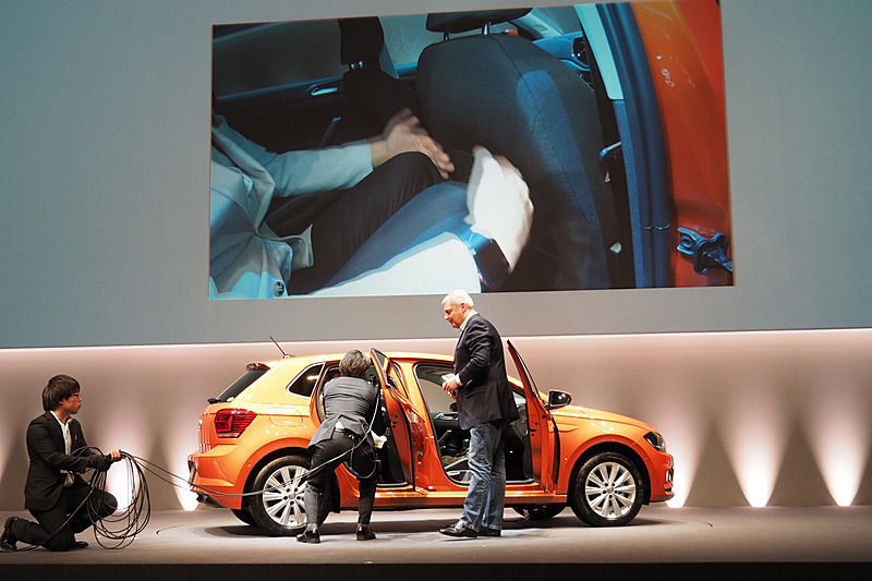 頭上と足下に余裕がある