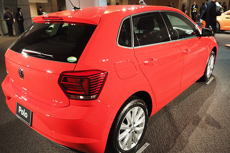 こちらのボディカラーは「フラッシュレッド」