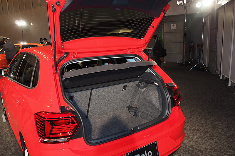 ラゲッジスペース