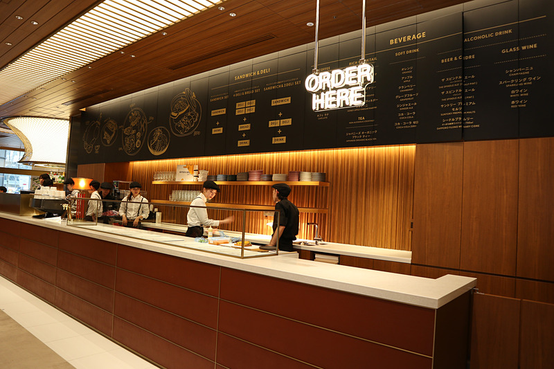 セットメニューの「サンドイッチ＆デリ」のほか、それぞれ単品でもオーダー可能