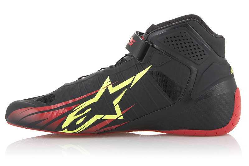 136 BLACK RED YELLOW FLUO（税別2万9800円）