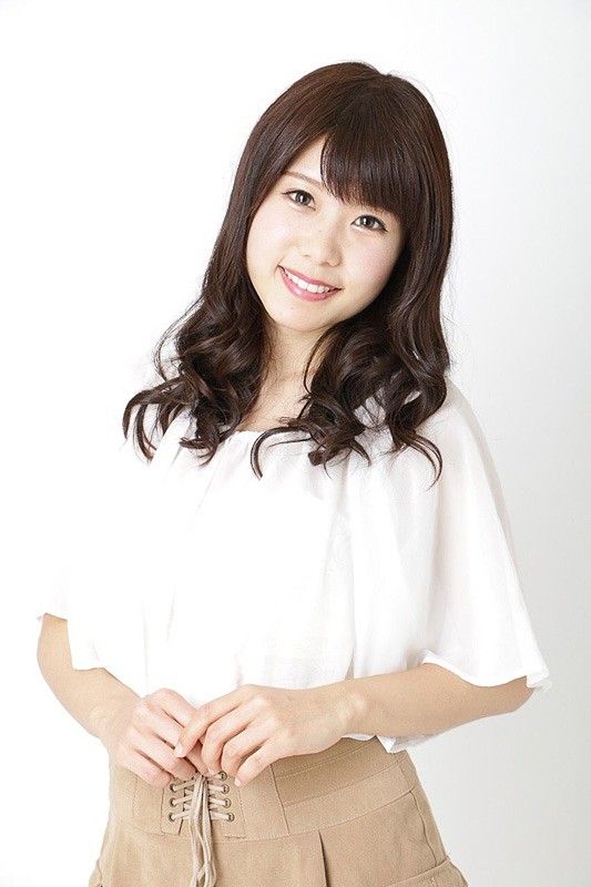 宮瀬七海さん「2代目オウルテックレディになりました、宮瀬七海です。Owltechという有名なパソコン・スマホの周辺機器メーカーのレースクイーンに選んでいただけて、本当に嬉しい気持ちでいっぱいです！　私は、今年レースクイーン3年目で初めて500クラスに、そして名門のTeamLeMansで務めさせていただけることを大変嬉しく思うのと同時に、持ち前の笑顔と明るさでOwltechのよさをPRしていきたいです！　皆さま応援よろしくお願いします」