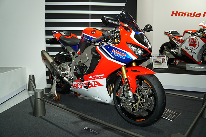 東京モーターサイクルショーにのみ展示された「CBR1000RR SP カスタマイズコンセプト」