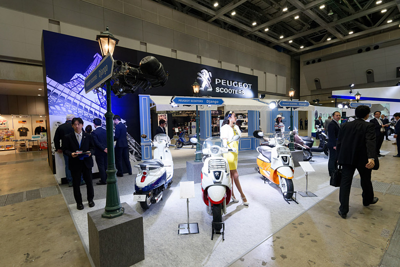 プジョーのブース