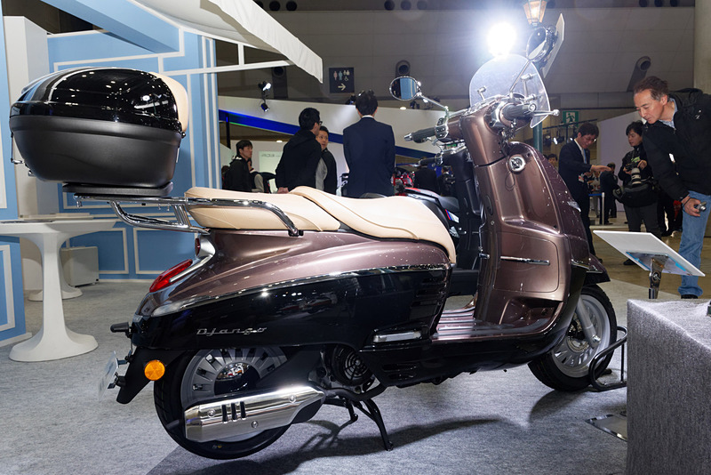 「ジャンゴ 125 アリュール」