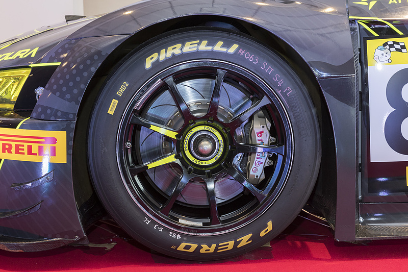 スーパー耐久はピレリのワンメイクタイヤ。いずれもピレリタイヤを装着していた