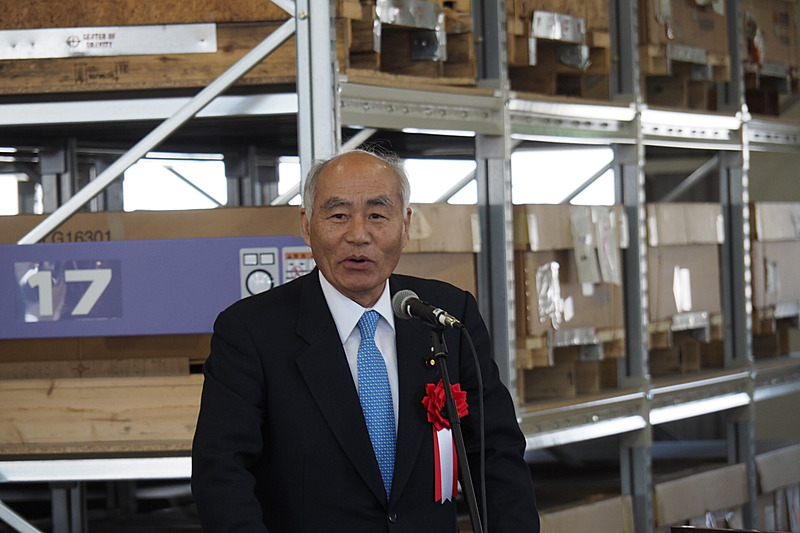 復興庁 大臣の吉野正芳氏