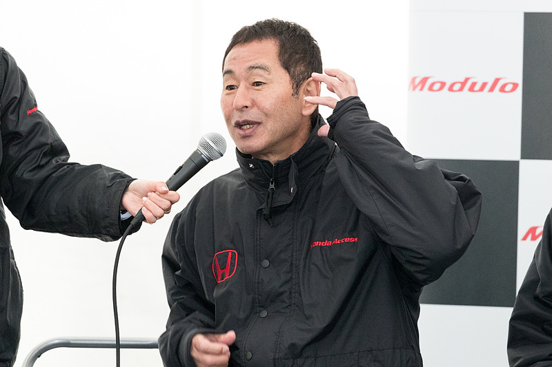 きわどい裏話をポンポン出していく土屋氏