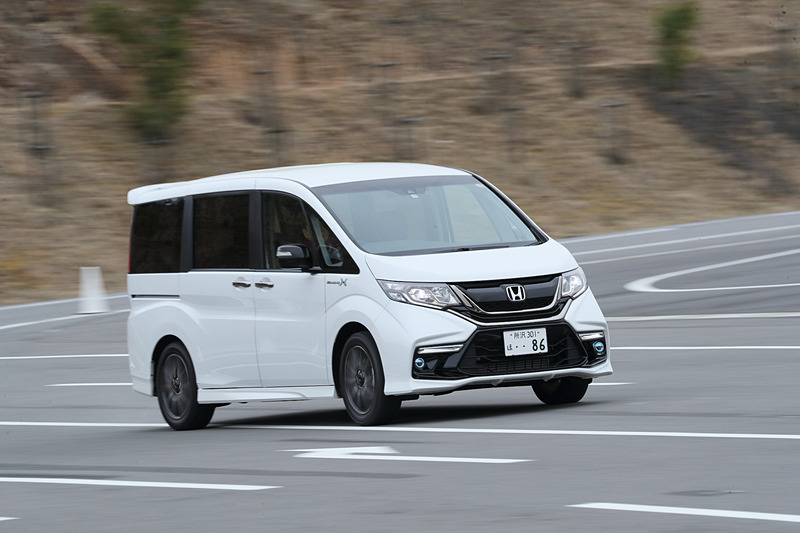 2016年10月に発売された「ステップワゴン Modulo X」