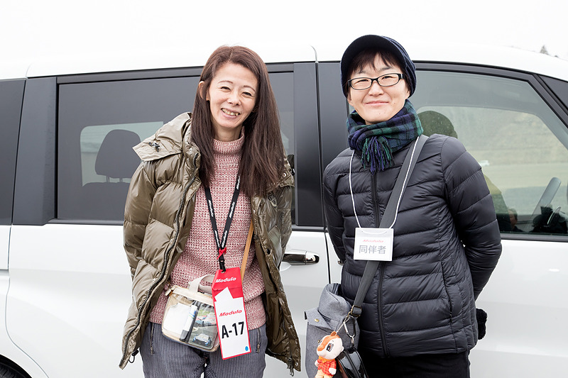 ステップワゴン Modulo Xに試乗した正見さん（左）と鹿毛さん（右）