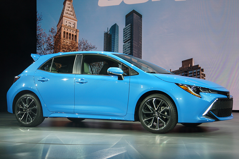 新型カローラ ハッチバックのボディサイズは4370×1790×1435mm（全長×全幅×全高）、ホイールベース2640mm