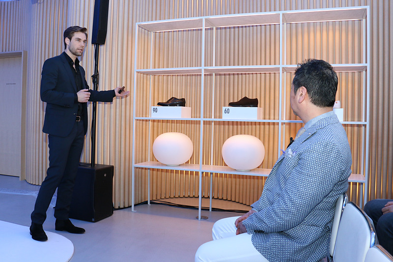 XCシリーズの3モデルを靴に例え、価格やボディサイズではなく、用途やユーザーの好みで守備範囲を変えていることを表現