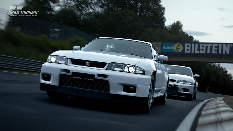 日産自動車「スカイライン GT-R Vスペック（R33）」