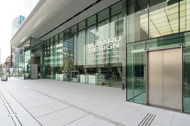 スバルの本社1階ショールーム「スバルスタースクエア」