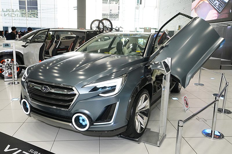 2014年3月の「第84回 ジュネーブ国際モーターショー」で世界初公開された「SUBARU VIZIV 2 CONCEPT」