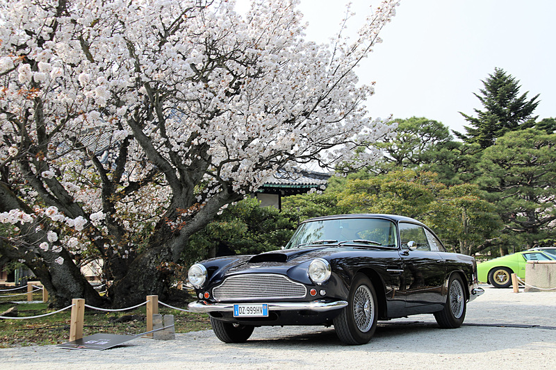 アストンマーティン DB4