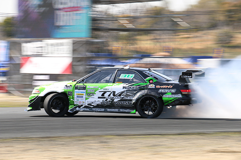 午前中に行なわれた、単走や慣熟走行のドリフトシーン