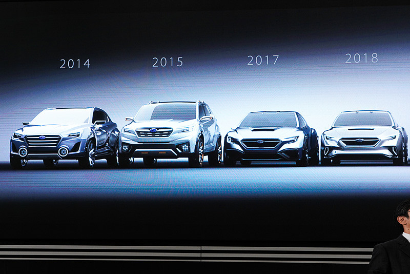 2014年からのコンセプトカーが展示されている