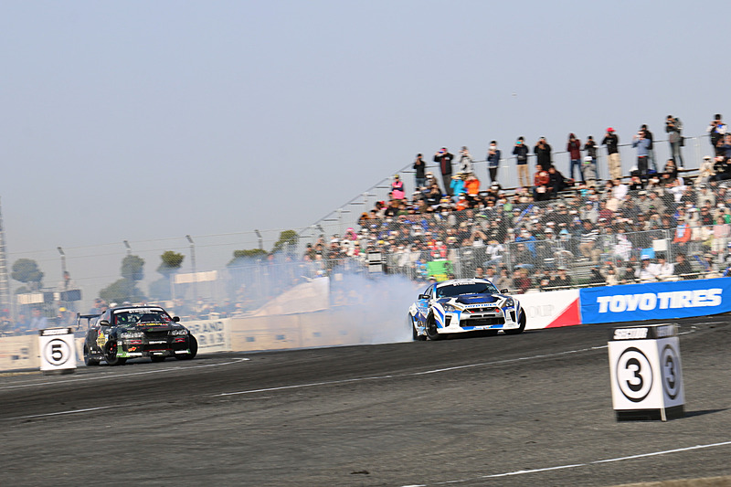 追走決勝の走行1本目、川畑選手はテンションの高いドリフト走行で大きくリード。ポイントでリードして畑中選手にプレッシャーをかけたのだが……