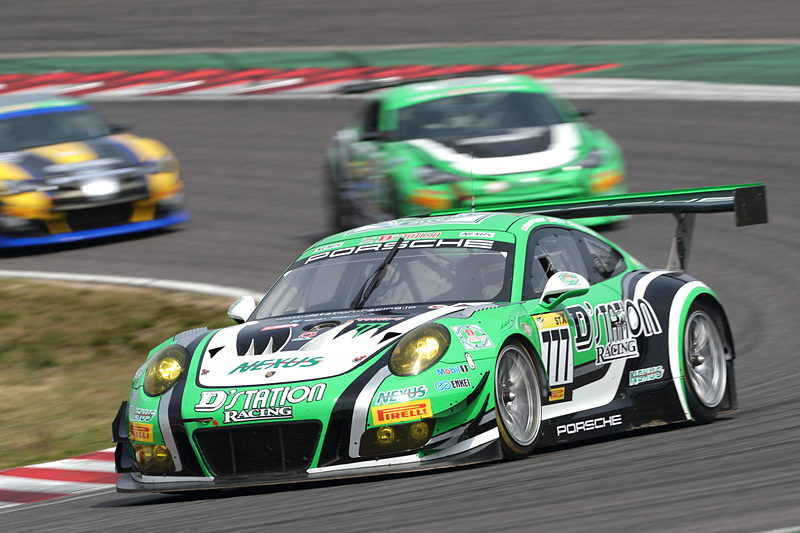 3位の777号車 D'station Porsche（星野敏/荒聖治/近藤翼組）