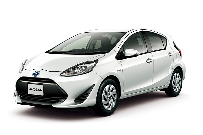 S（ホワイトパールクリスタルシャイン）＜オプション装着車＞