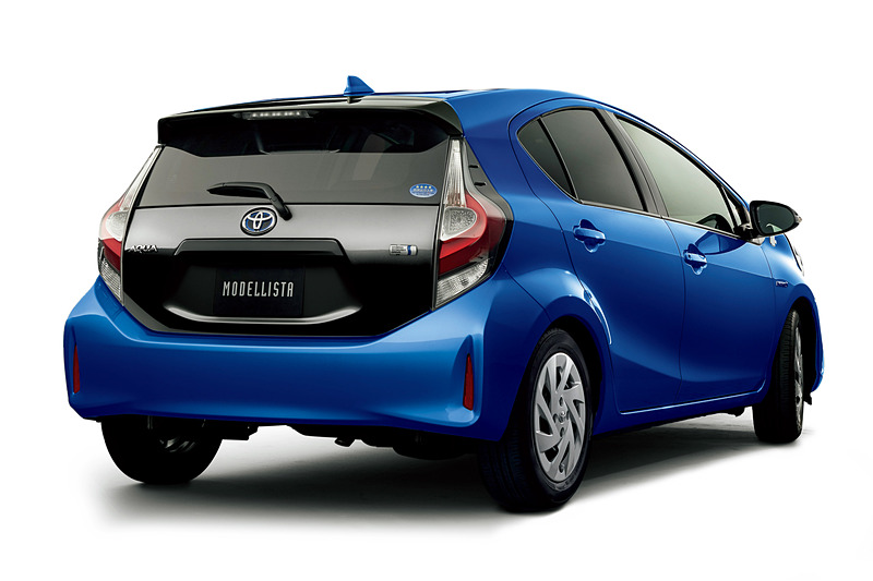 「ブルーメタリック」