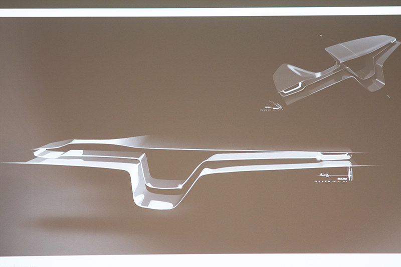 インテリアは、彫刻のようにカタチから考える。シンプルでクリアがテーマ。最小限のミニマルデザイン