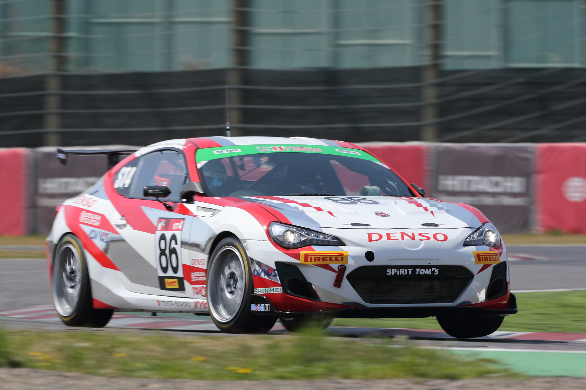 1位 No.86 TOM'S SPIRIT 86（ZN6）松井孝允/中山雄一/坪井翔