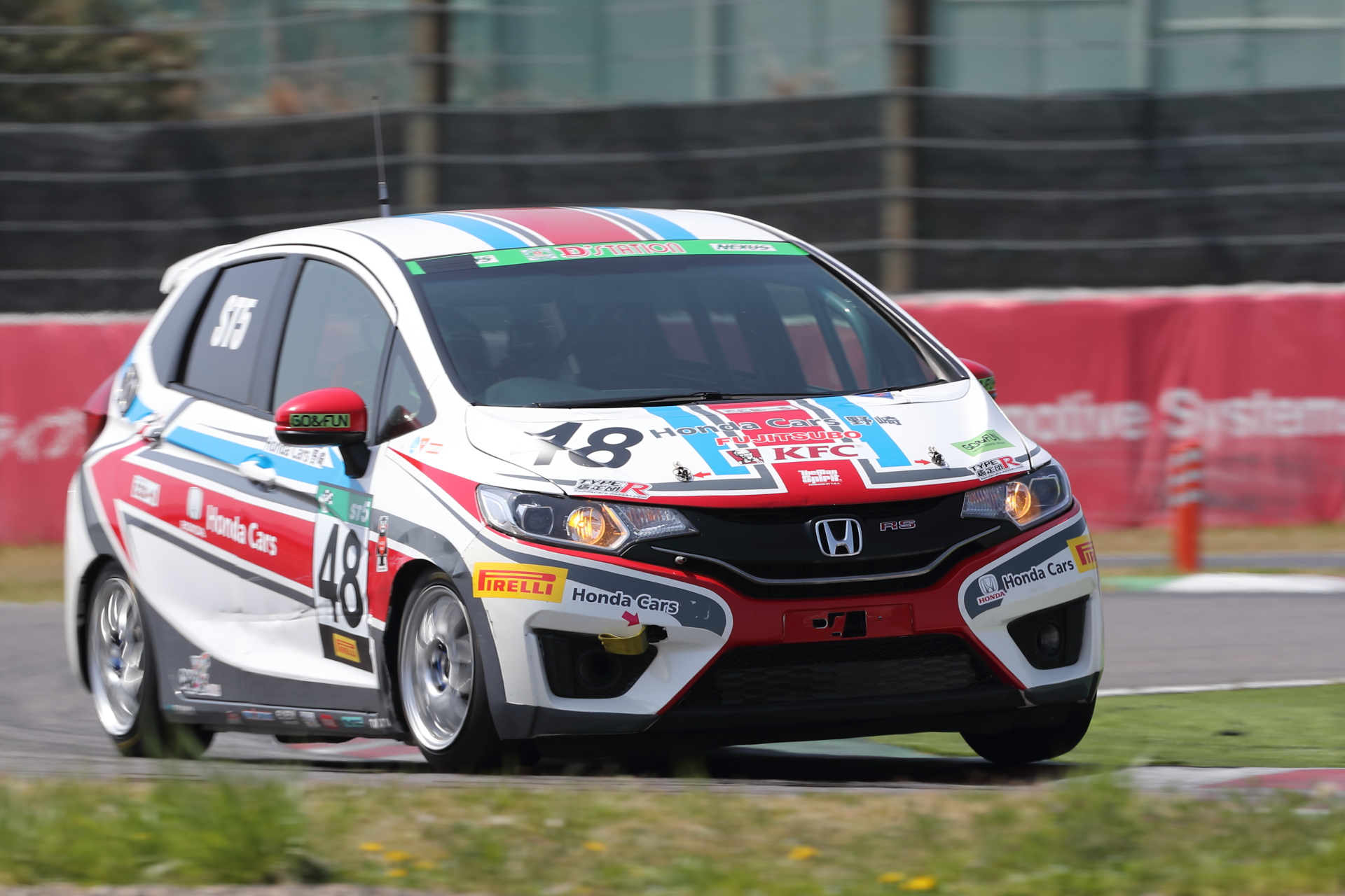 2位 No.48 DIJON ホンダカーズ野崎エンドレスFIT（GK5）猪股京介/佐藤駿介/Takamori博士/大野尊久