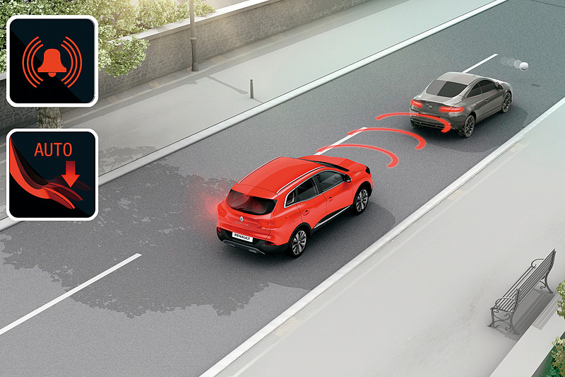 「エマージェンシーブレーキサポート」はまず自動的にブレーキを作動させてドライバーによる制動を促し、その後もドライバーがブレーキ操作をしない場合は最大2秒間の緊急ブレーキで衝突の被害を軽減