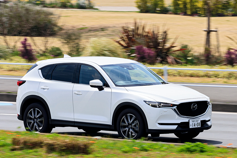 XD L Package（4WD）の走行シーン