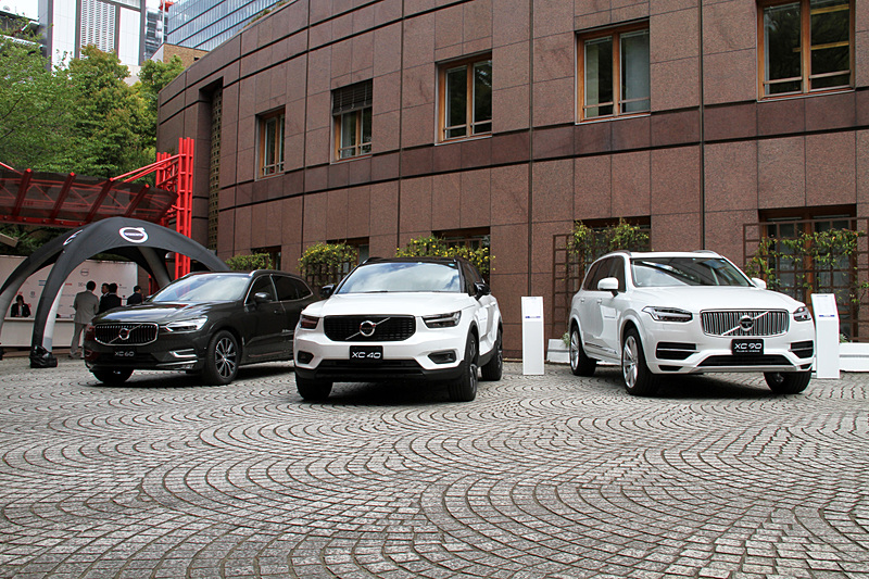 スウェーデン大使館に並べられたXCシリーズ