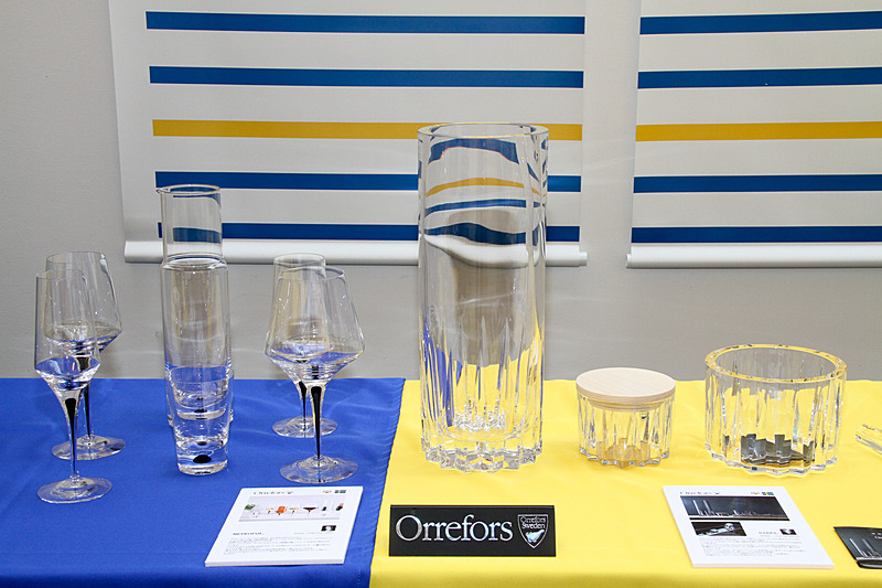 会場にはスウェーデンを代表する各ブランドの製品が展示された。写真はガラスメーカー「Orrefors（オレフォス）」のグラス類
