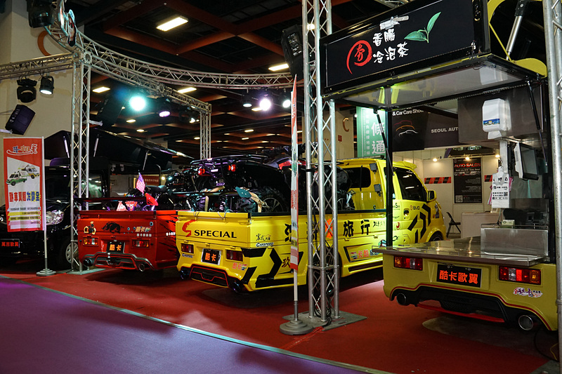 トラックのカスタマイズ