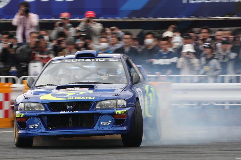 新井敏弘選手によるインプレッサ WRC（1998）のデモンストレーションラン