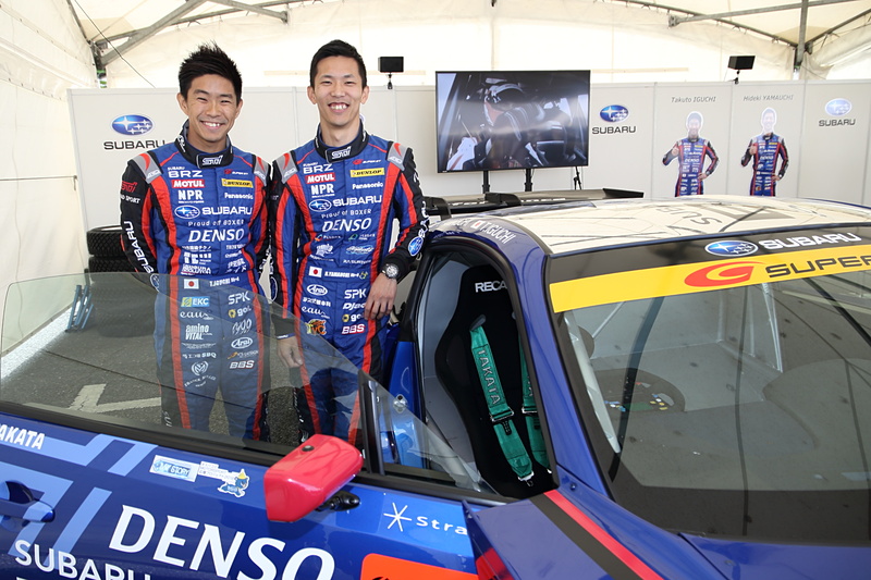 各展示ブースではプロドライバーと会えるチャンスも多数
