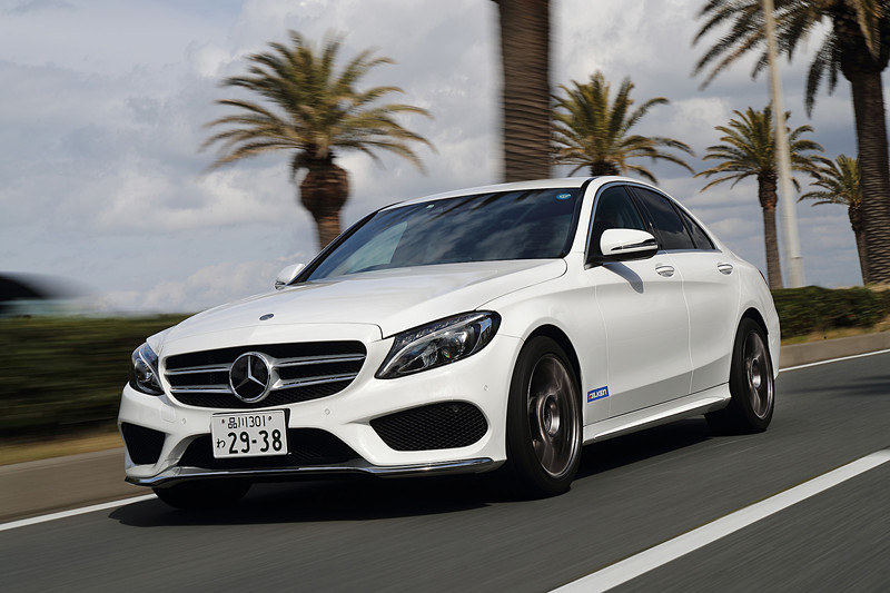 FK510の試乗はフォルクスワーゲン「ゴルフ R」、ポルシェ「マカン」、メルセデス・ベンツ「C 180」（ローレウスエディション）で実施