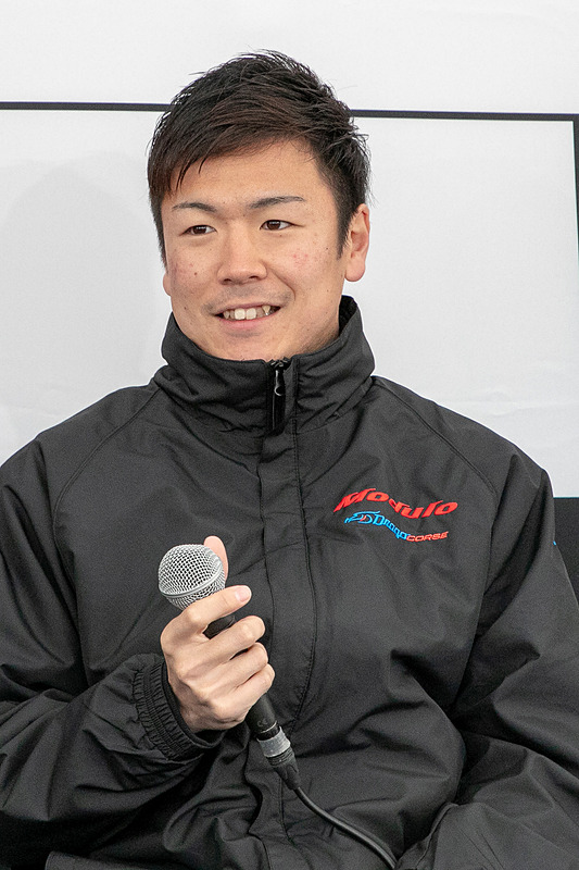 ベテランの道上選手とペアを組むのはSUPER GT初参戦の大津弘樹選手。F3からのステップアップ