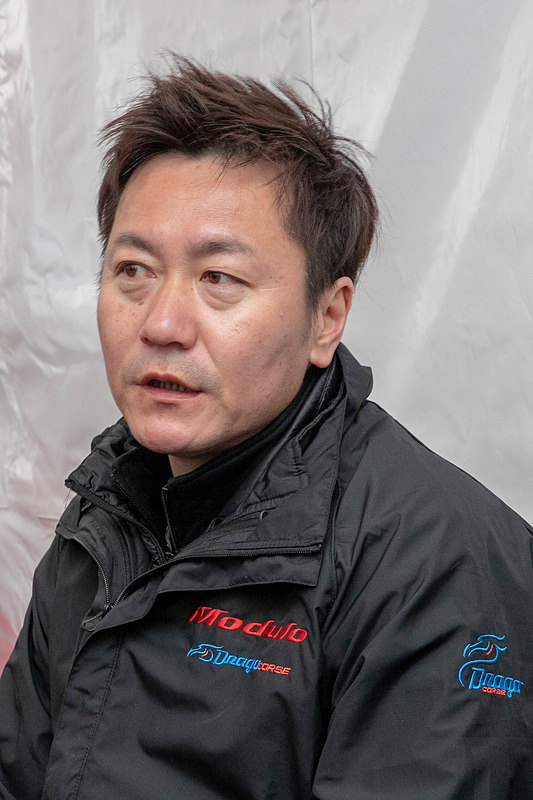 チーム監督はチョン・ヨンフン氏。ピット作業はチョン氏が代表を務める「4 MINUTES」が担当