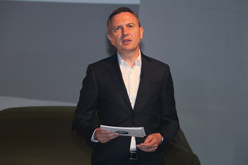 ビー・エム・ダブリュー株式会社 代表取締役社長 ペーター・クロンシュナーブル氏