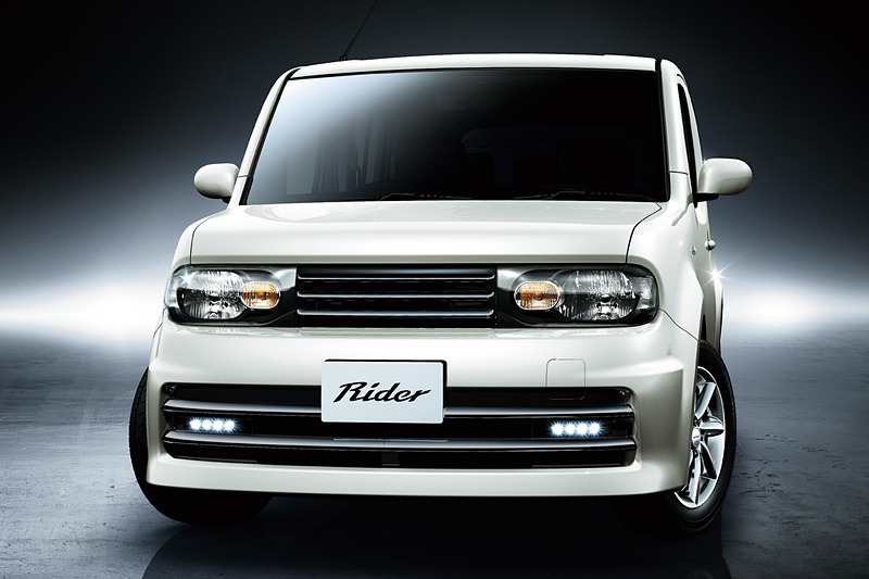 仕様向上して4月17日に発売された「キューブ ライダー」（203万400円）