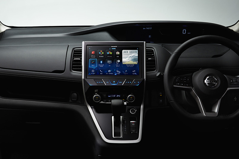 セレナ専用の「AVIC-CE902ES」