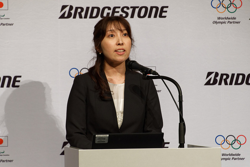 株式会社ブリヂストン イノベーションマネジメント部 小平美帆氏。秦選手とのトークセッションが行なわれた